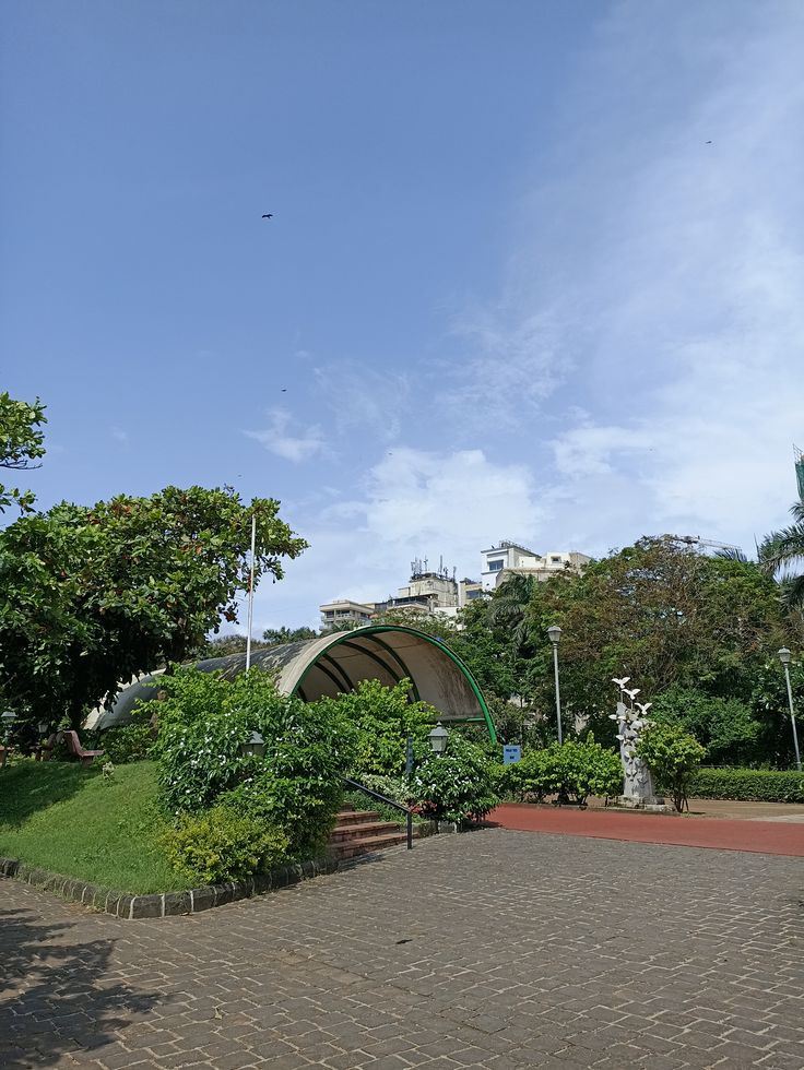 Bandra West review image
