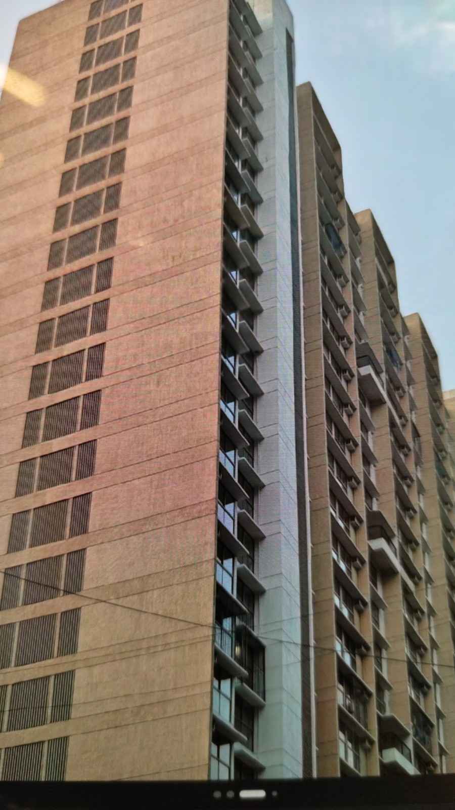 Lodha Crown Kolshet review image