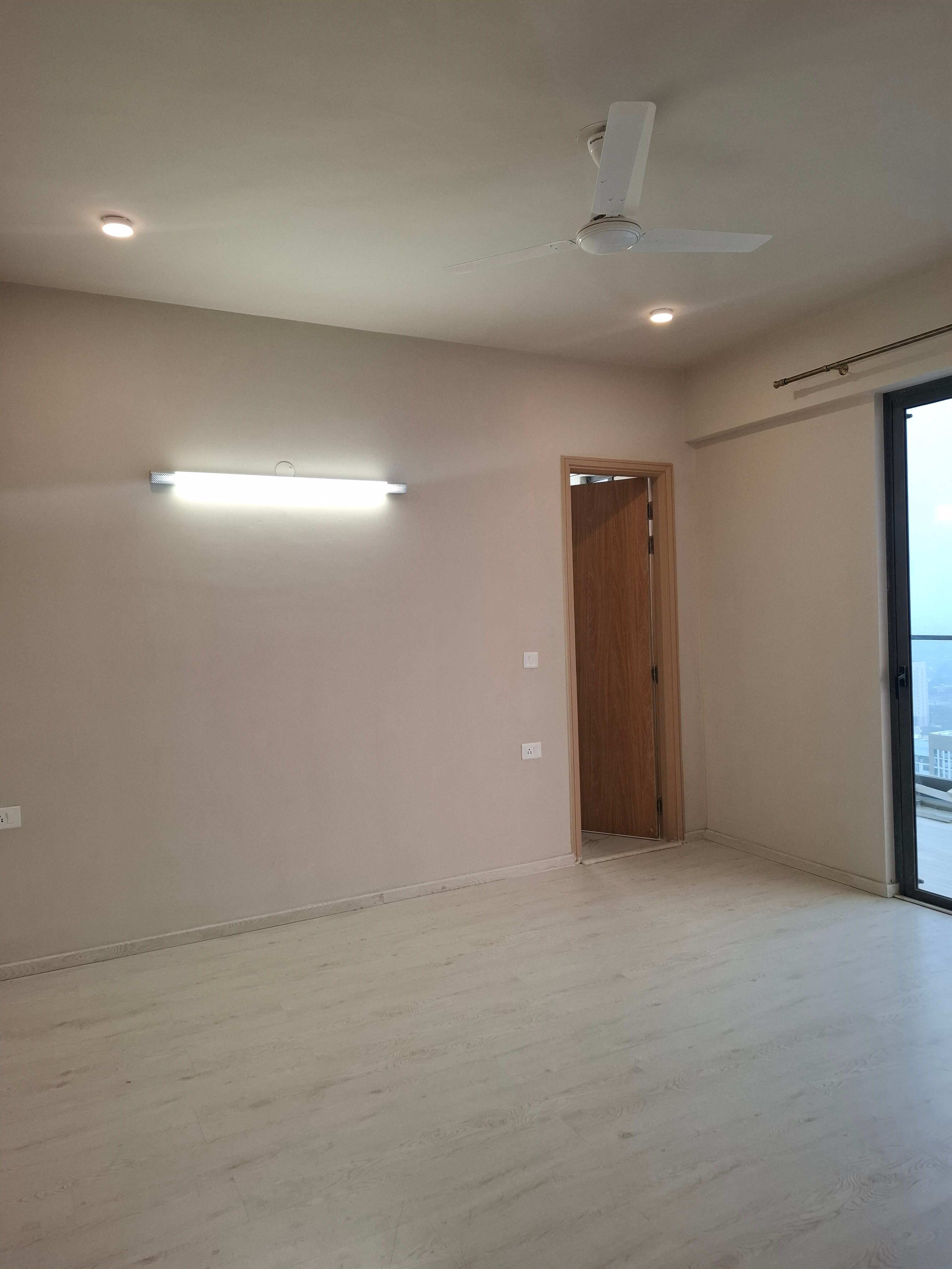 Hundred Keys Realty