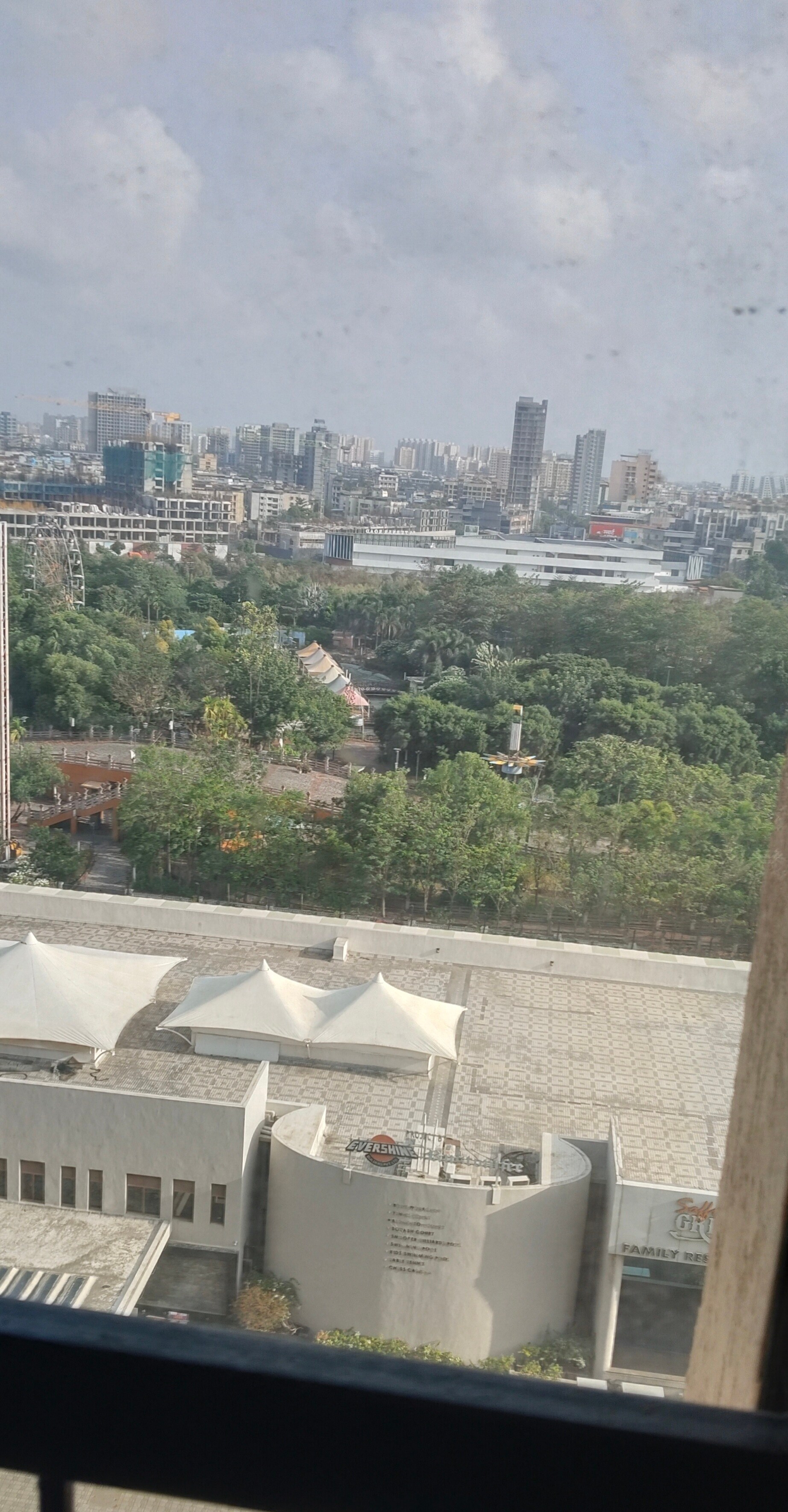 Rustomjee Avenue L1 review image